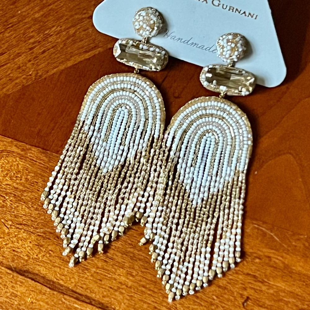 🌺🎉HP🎉🌺 NWT Deepa Gurnani Luxe Beaded Fringe Chandeliers - Picture 4 of 16